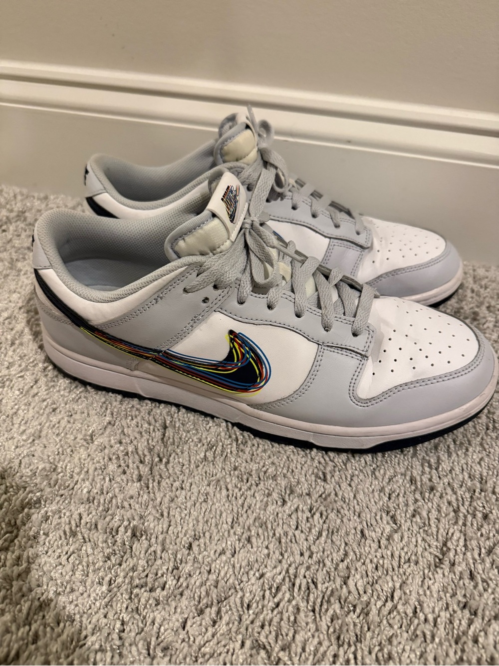 Nike Dunk Men’s  Low-Top Sneakers in White and Light Gray with Multicolor Swoosh